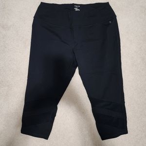 Torrid Black Active Cropped Leggings Sz 3